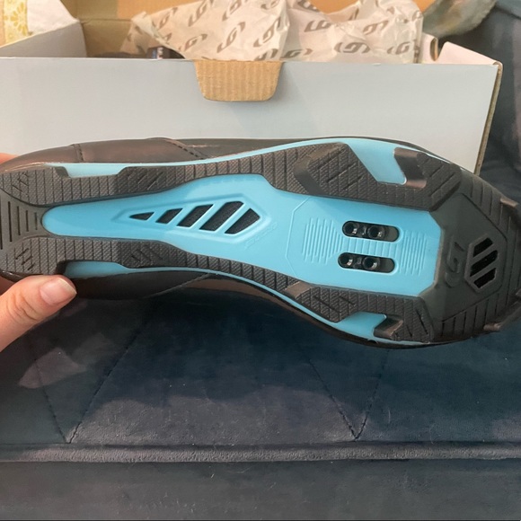 Garneau W’s Multi Air Flex Black-Pink USA 11.5 spin shoes compatible with SPD - Picture 2 of 4